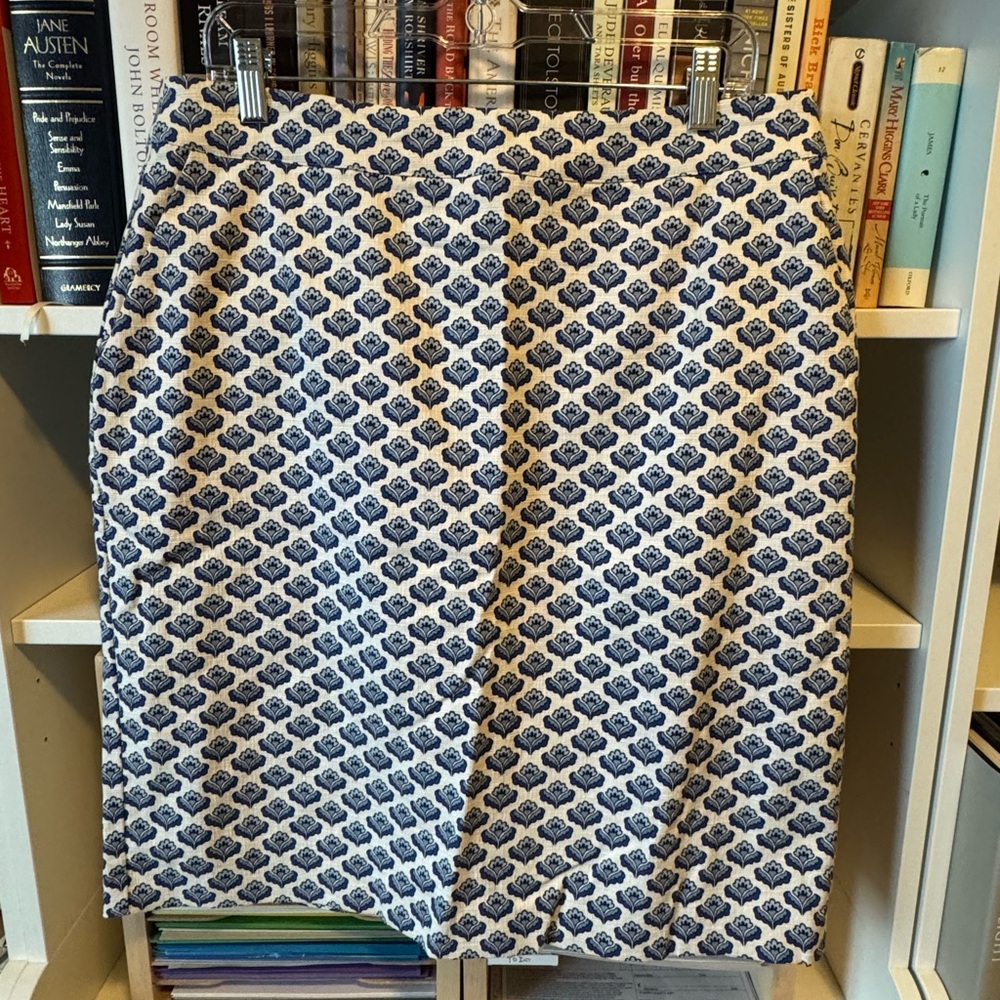 Boden Navy and White Patterned Pencil Skirt